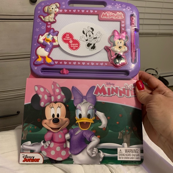 NWT Mickey n Minnie book n magnetic drawing pad - Picture 3 of 4